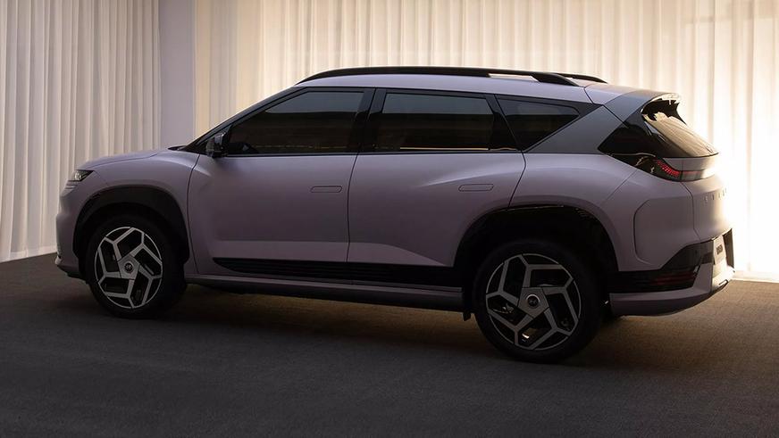 Hyundai показала эксклюзивный электрокроссовер Elexio для Китая