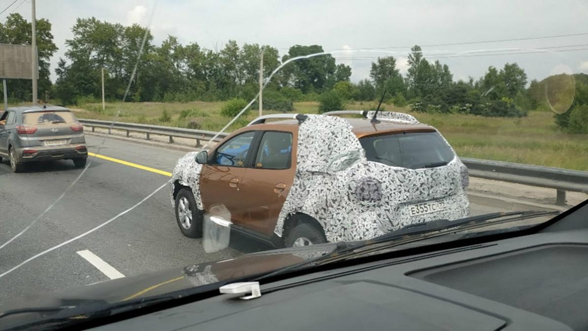 Новый Renault Duster выпустили на российские дороги