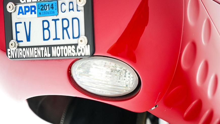 Крохотный и очень редкий электрокар ушёл с молотка