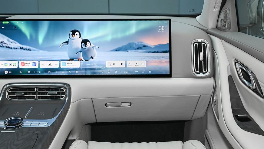 Флагманский кроссовер Geely Galaxy собрал более 40 тысяч заказов за сутки