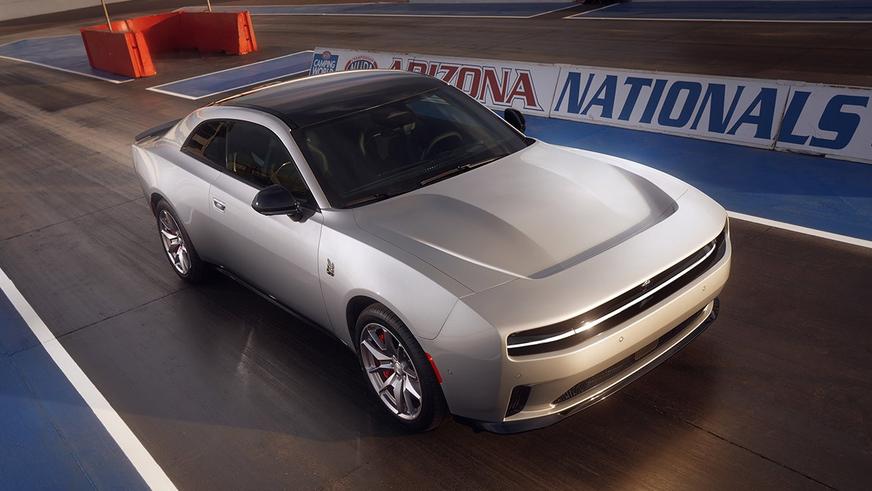 Dodge откажется от половины электрических Charger из-за слабых продаж