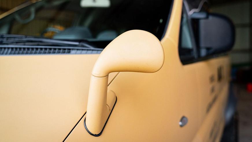 Лифтованная Mitsubishi Delica появилась на торгах в США