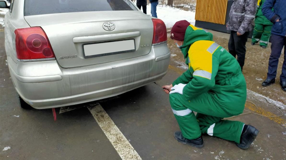 Новые правила проверки выхлопа автомобилей заработали в Алматы