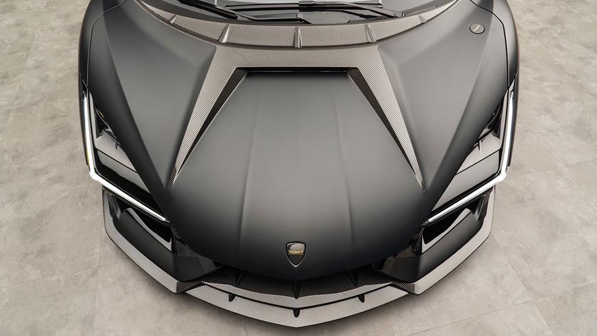 Плюс 55 сил и много карбона. В Mansory доработали Lamborghini Revuelto