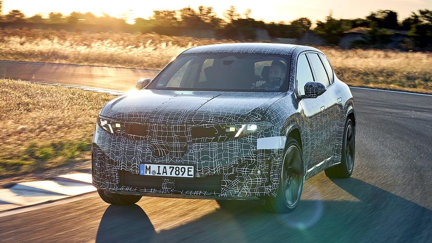 BMW iX3 сможет сам включать поворотники