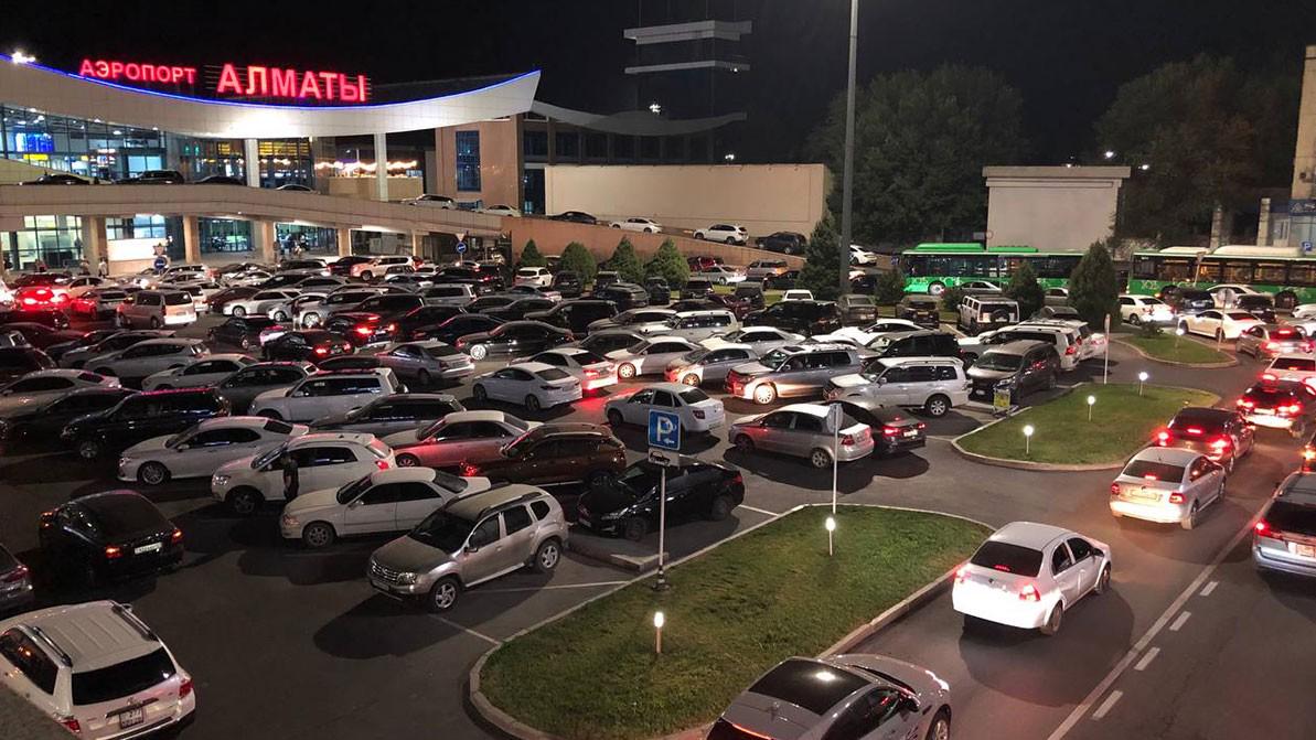 Жаз аяқталғанша Алматы әуежайы кептелістен арылмайды