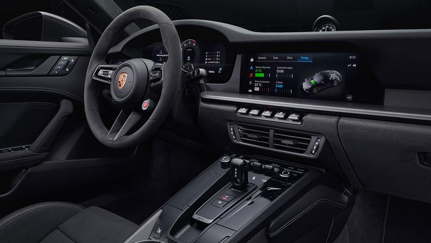 Porsche 911 обновился и впервые стал гибридом