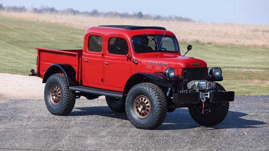 Старый грузовичок продают по цене суперкара