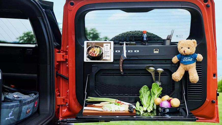 Ford Bronco стал кемпером в Китае