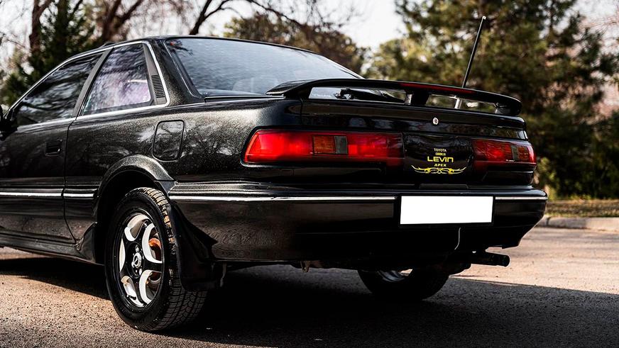 Toyota из 1980-х продают за 10 млн тенге на Kolesa.kz