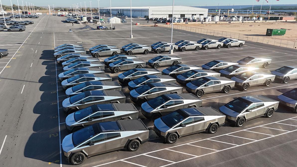 Производство Tesla Cybertruck поставлено на паузу