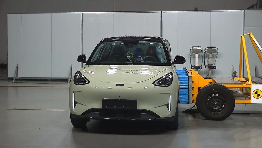 EuroNCAP проверила Geely EX2. Такой продаётся и в РК