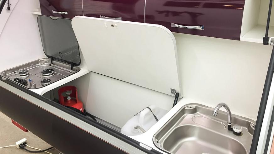 Как организовать домик на колёсах: от палатки на крышу до прицепа-дачи