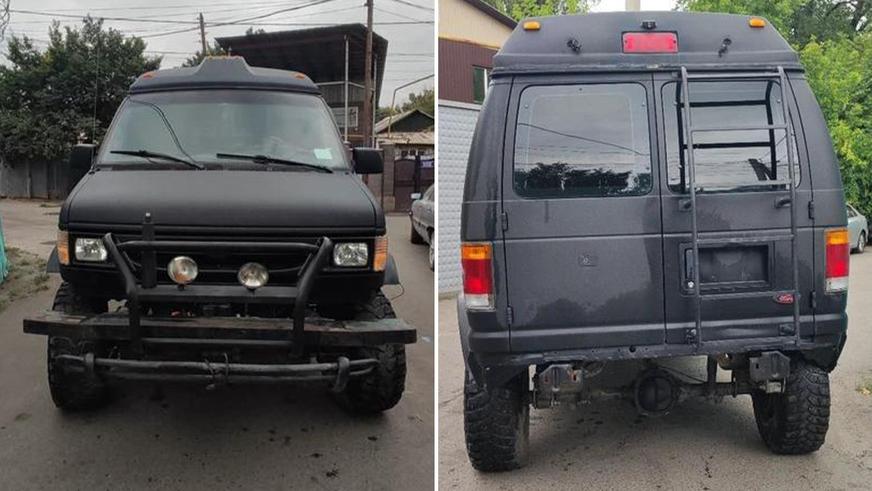 Ford Econoline 1993 года выпуска