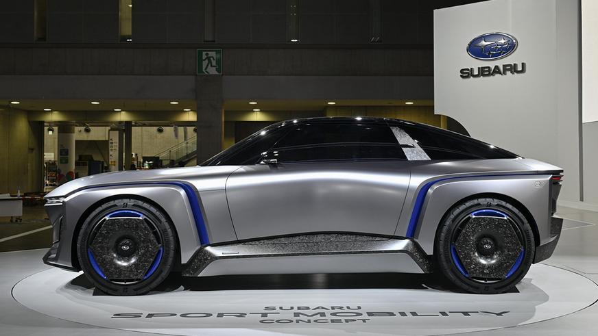 Спорткары будущего из Токио: от могучего GT-R на батарейках до электророторной RX-7