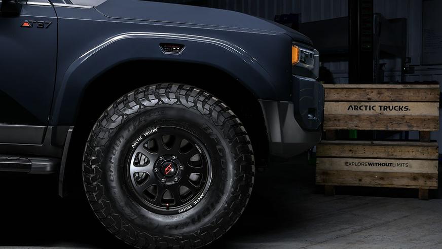 Новый Toyota Land Cruiser Prado прокачали в Arctic Trucks