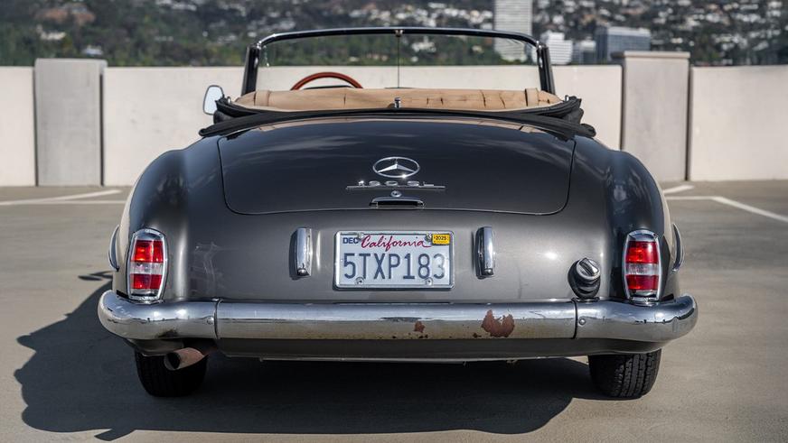 Mercedes-Benz 190 SL на торгах: 50 лет в одних руках и неизвестный пробег