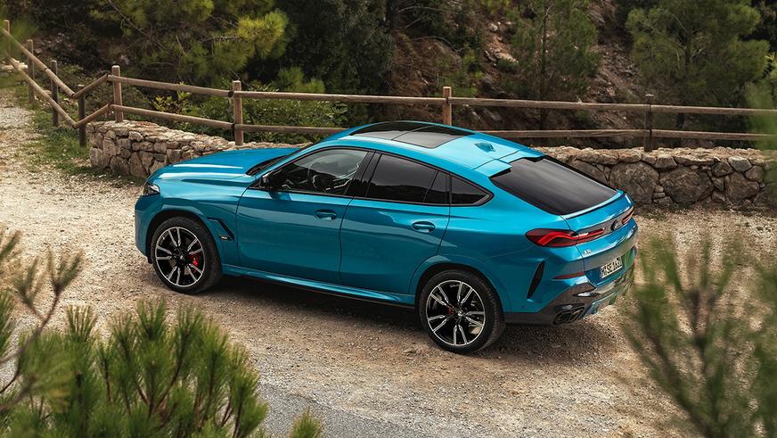 BMW обновила кроссоверы X5 и X6