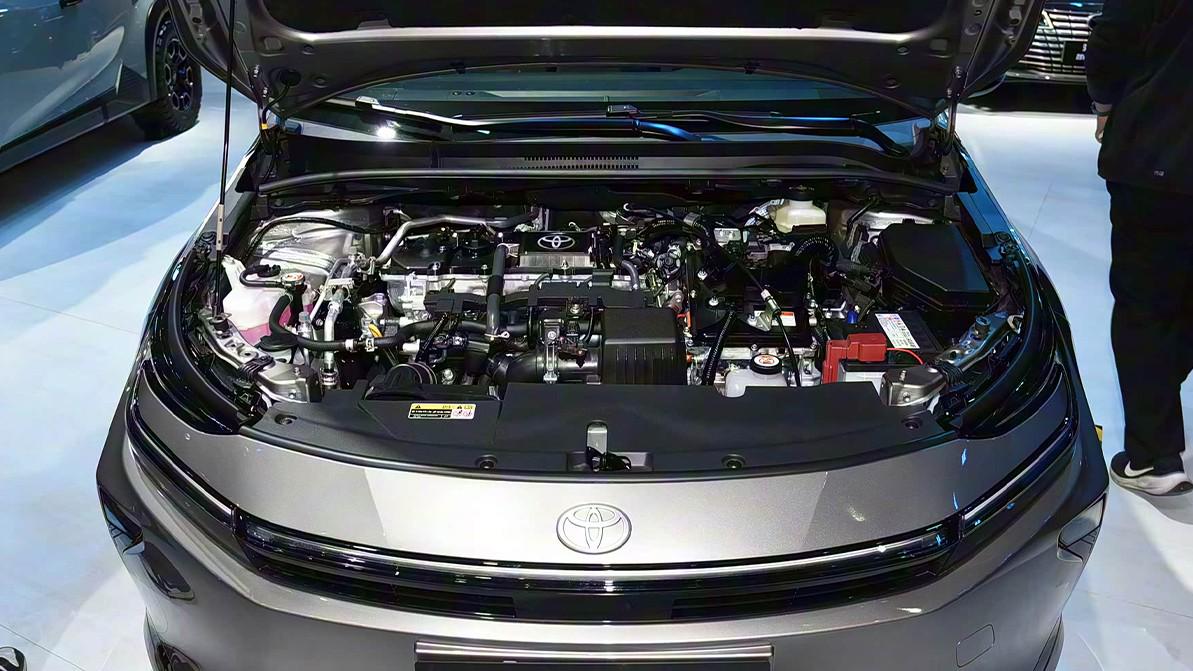 Toyota Corolla получила новую внешность, но&nbsp;пока только для&nbsp;Китая