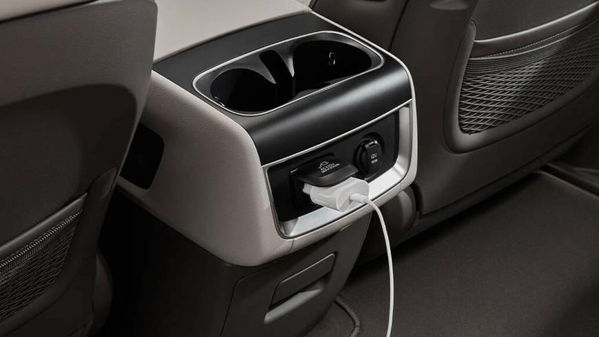 Обновлённый Kia Carnival. Подробности