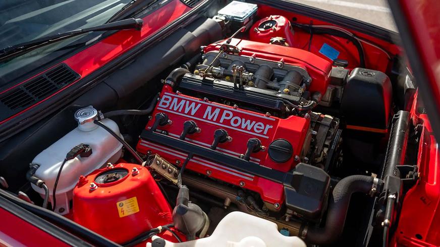 Очень редкую BMW M3 хотят продать за 200 тысяч долларов