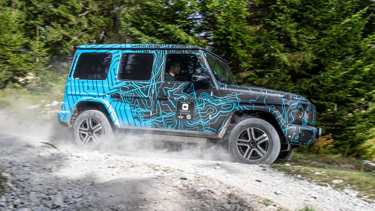Mercedes-Benz электрлі G-class-тың мүмкіндіктерін көрсетті