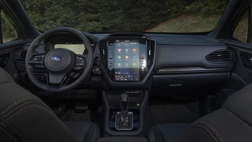 Показаны Subaru Forester Hybrid и Wilderness