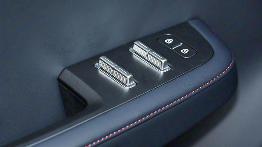 Обновлённый Zeekr 001 почти не подорожал в Китае