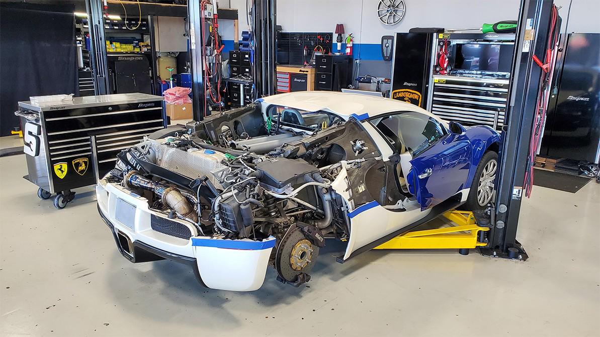 Замена свечей на&nbsp;Bugatti Veyron: сколько требует времени и&nbsp;сколько стоит