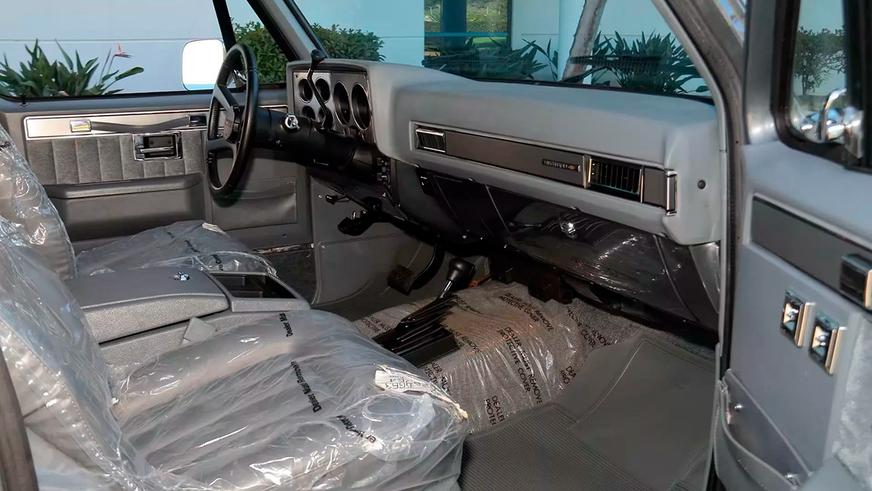 Продаётся старый Chevrolet Blazer словно из салона