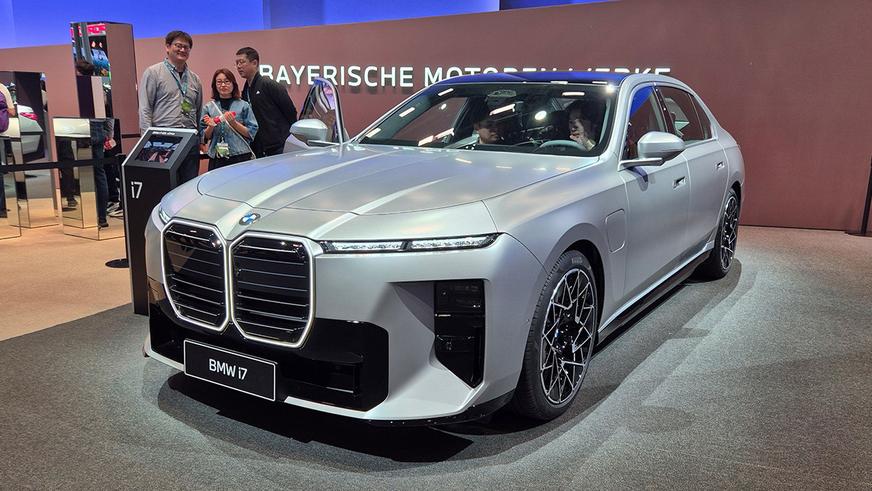 Автосалон по-пекински: что нового придумал китайский автопром?