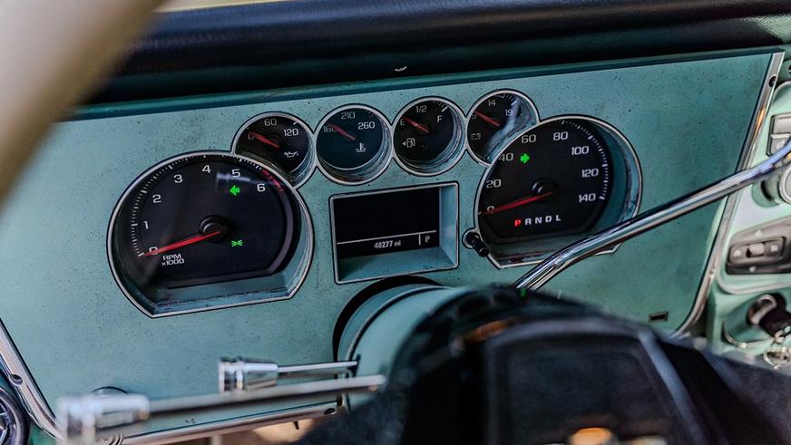 Кастомайзеры из США превратили новый Silverado в классический C10
