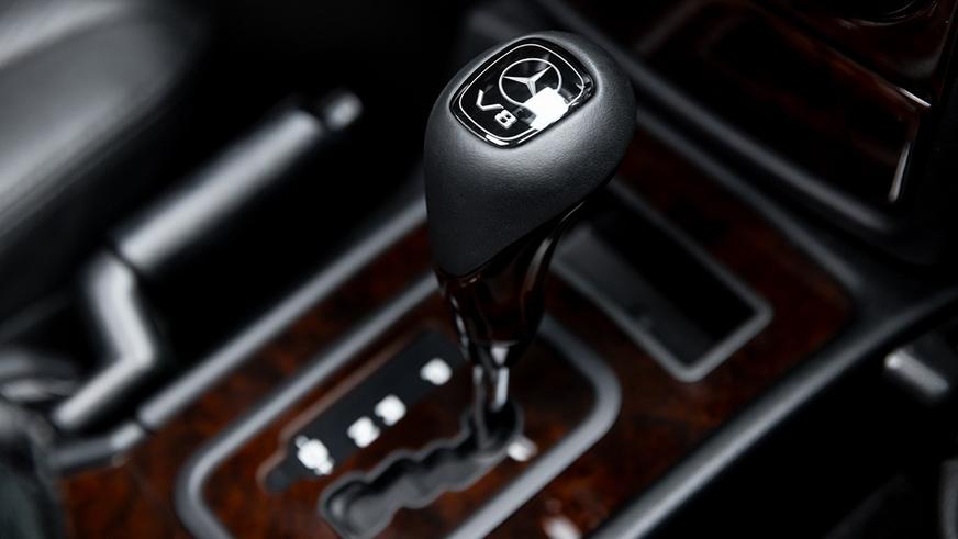 С молотка пустят новый гелик 2002 года выпуска