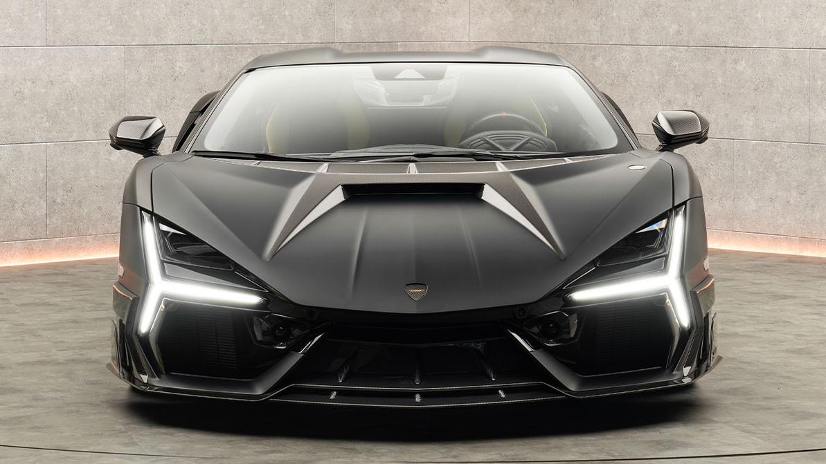 Плюс 55 сил и много карбона. В Mansory доработали Lamborghini Revuelto