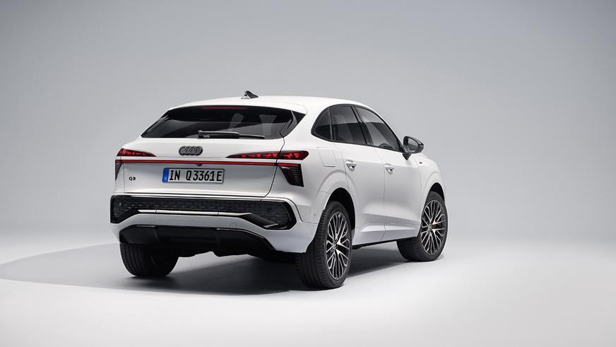 Audi Q3 получил версию с кузовом кросс-купе