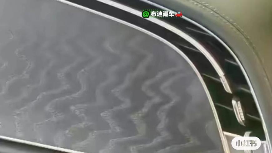 Новый Mercedes E-Class не получит гиперэкран