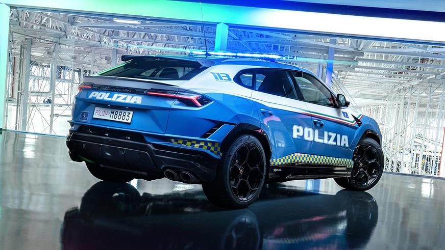 Lamborghini Urus поступил на службу в полицию