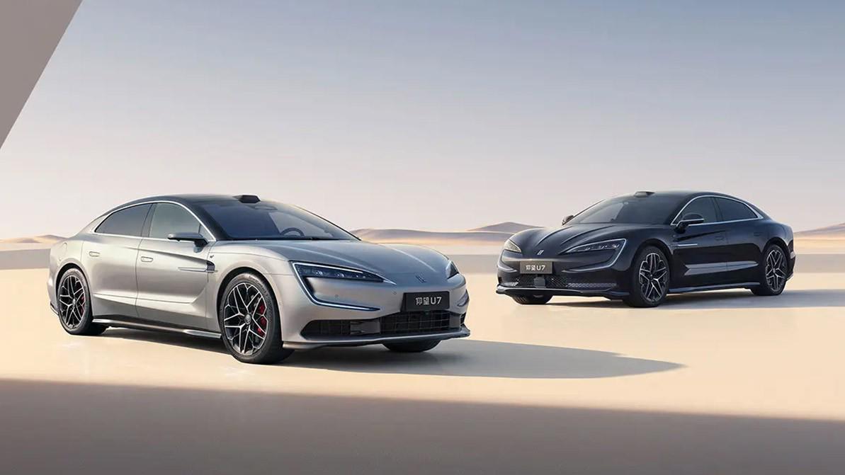 В Китае начались продажи 1305-сильного суперседана Yangwang U7