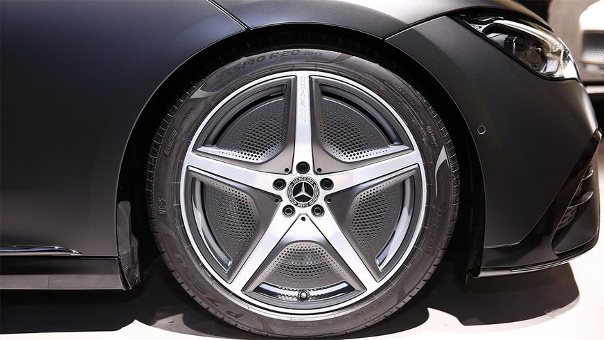 Mercedes-Benz E-Class стал электрическим