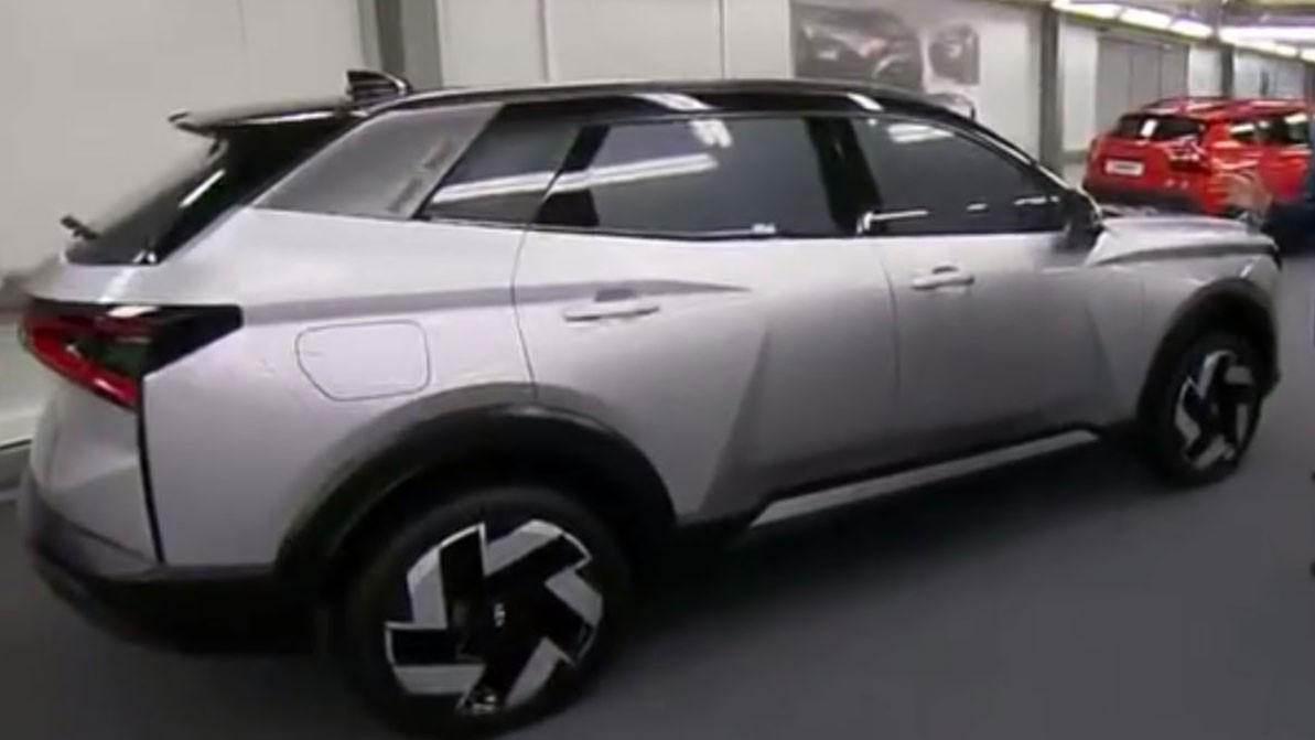 Президенту Путину в Тольятти показали новый кроссовер на базе Lada Vesta