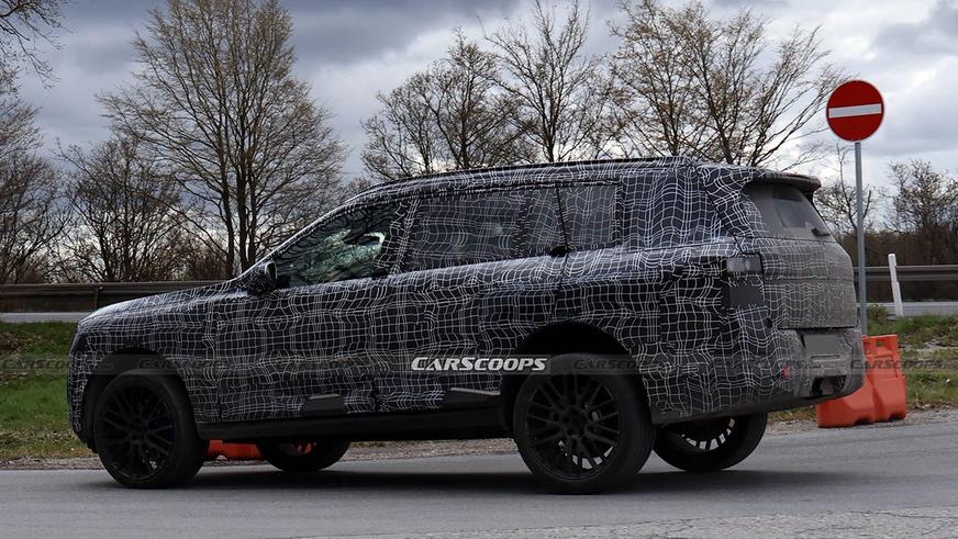 Новый BMW X7 получит электрическую версию