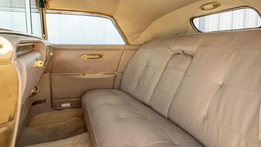 Экстравагантный Cadillac Eldorado продали за полмиллиона долларов