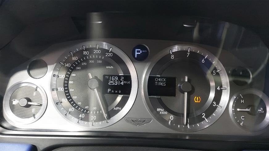 Интересные авто на Kolesa.kz: от кабриолета ГАЗ-13 до Aston Martin DB9