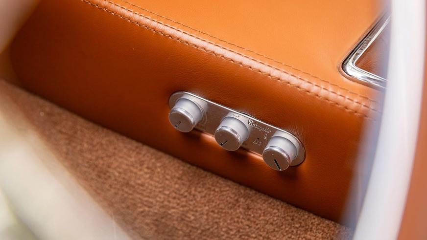 С молотка уйдёт пикап Ford с 10-литровым мотором и турбинами в кузове