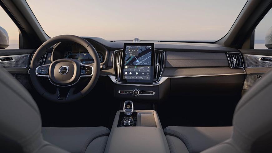 Volvo обновила кроссовер XC90 во второй раз