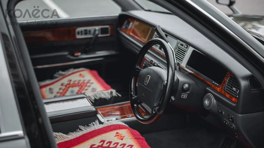 Пять миллионов тенге просят за Toyota Century в Нур-Султане