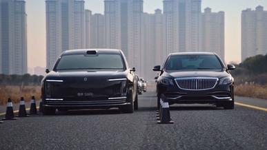 Maextro S800 объехал семь «майбахов» в режиме краба