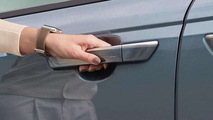 Обновлённый Kia Carnival. Подробности
