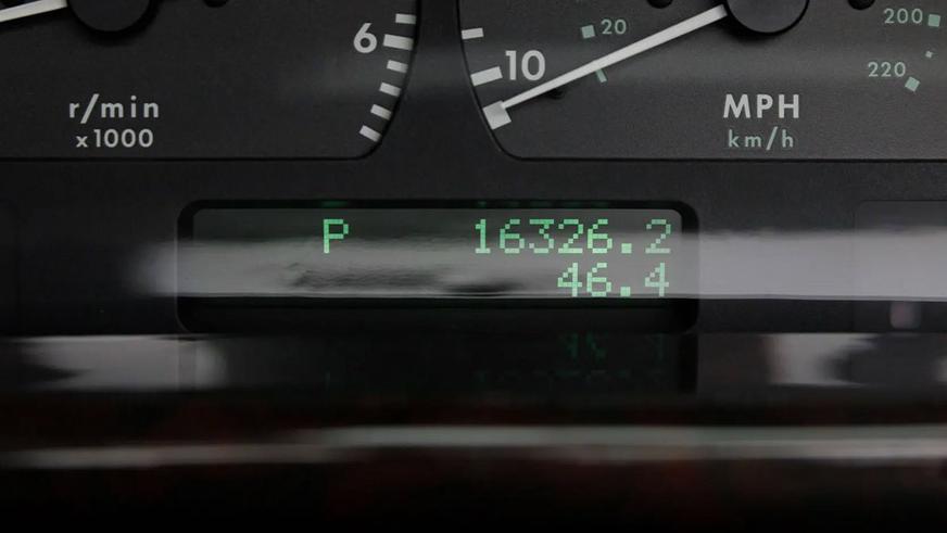 С молотка пустят Range Rover, похожий на Golf Cabriolet