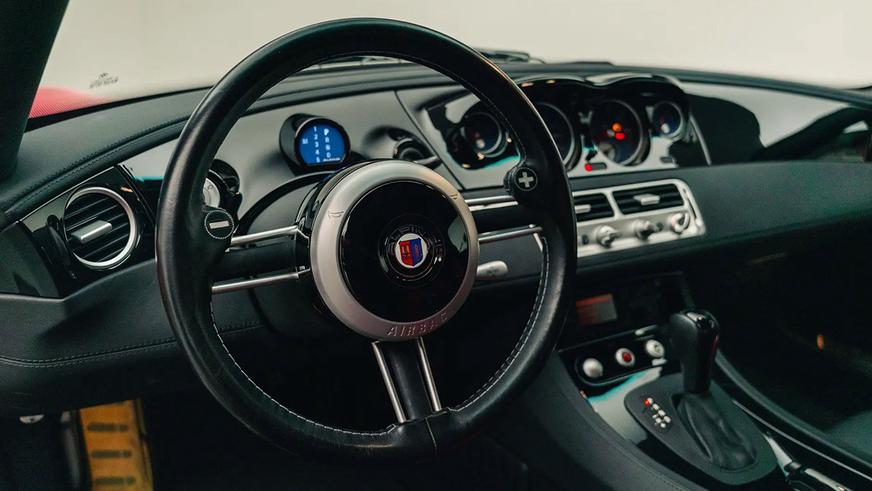 С молотка уйдёт очень редкий и практически новый Alpina Roadster V8